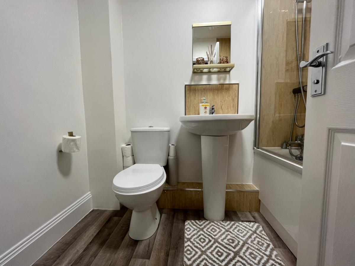 York Centre 2 Bedroom Renovated Flat, 8 Escrick Street Dış mekan fotoğraf
